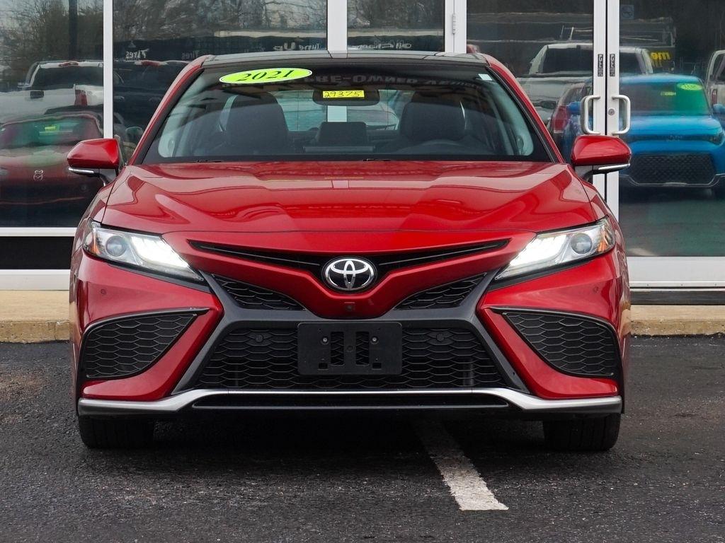 Toyota Camry  2021