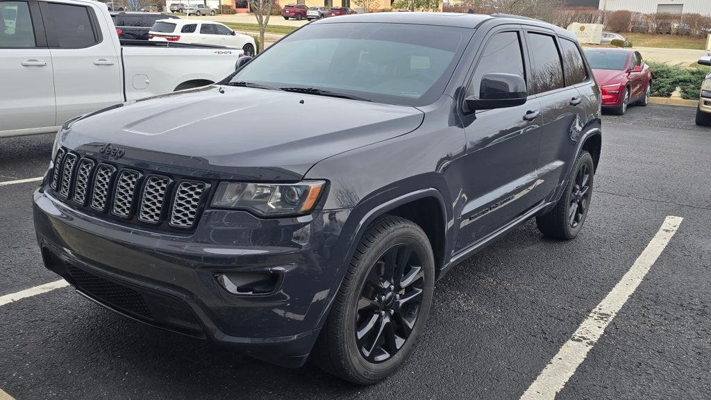 2018 Jeep Grand Cherokee Altitude's photo