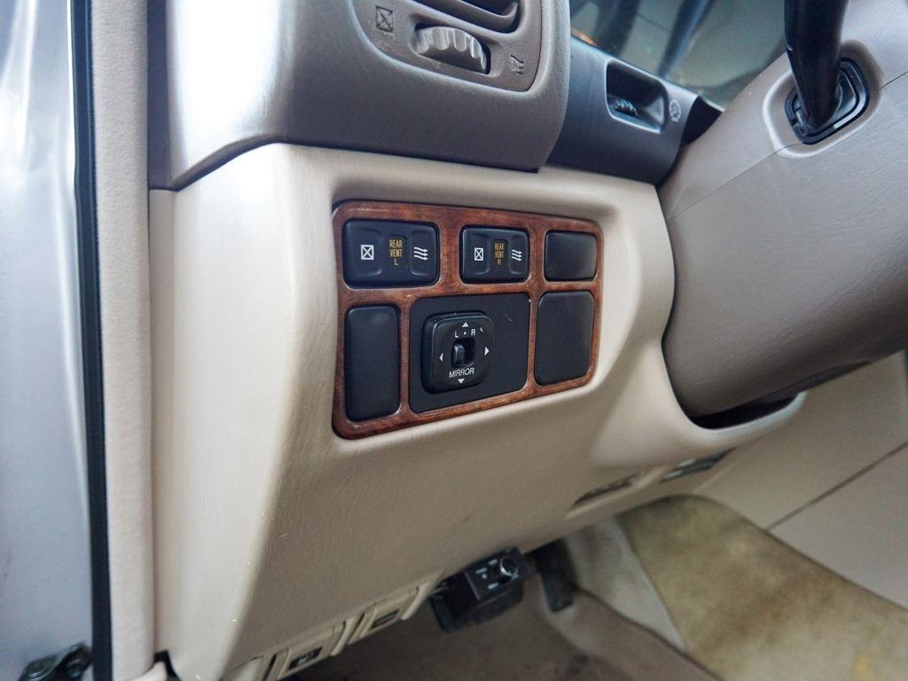 Toyota Land Cruiser  2000