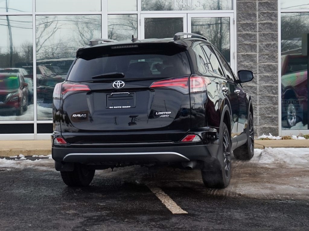 Toyota RAV4  2018