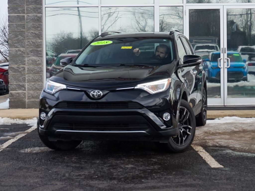 Toyota RAV4  2018