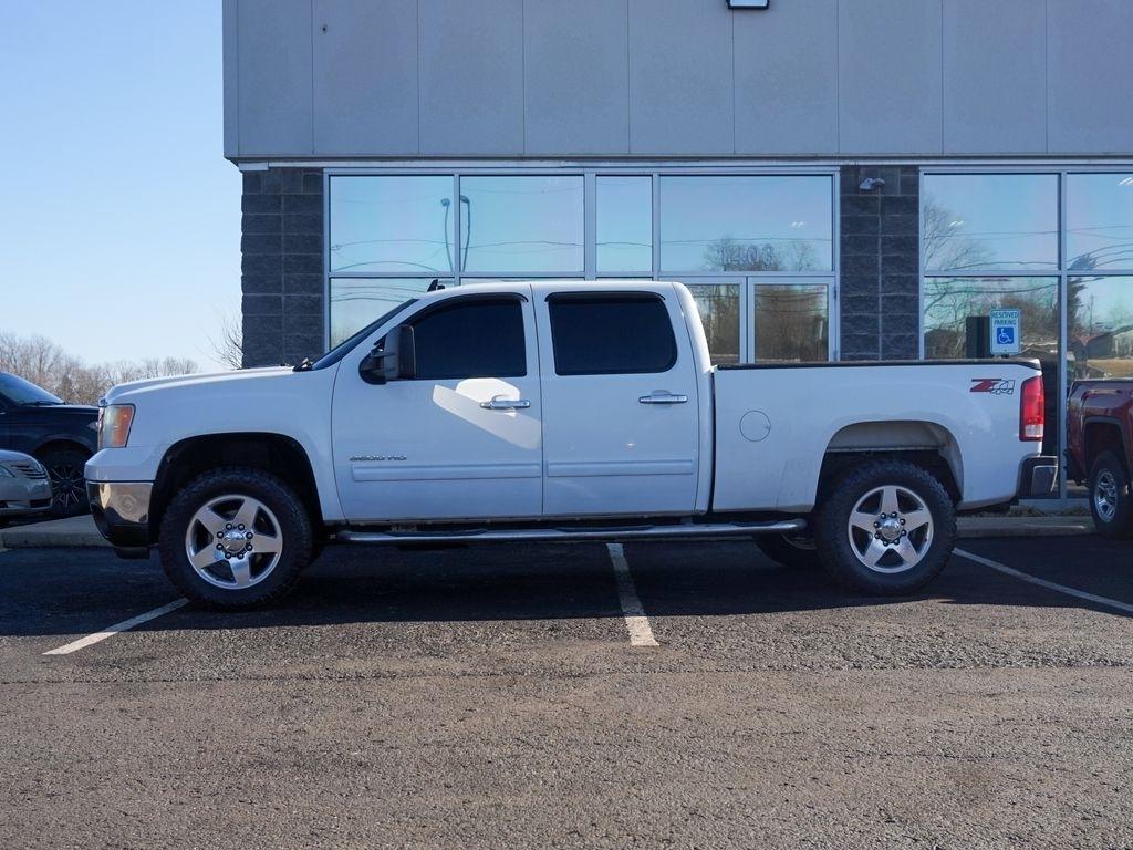 GMC Sierra 3500HD  2011