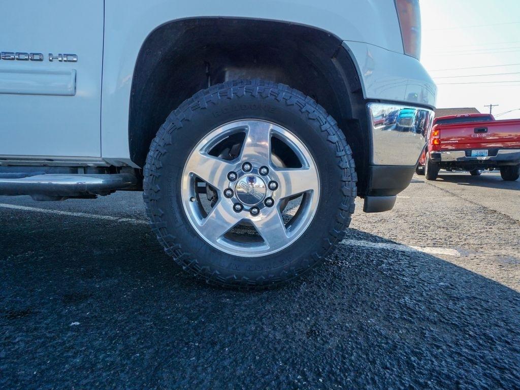 GMC Sierra 3500HD  2011