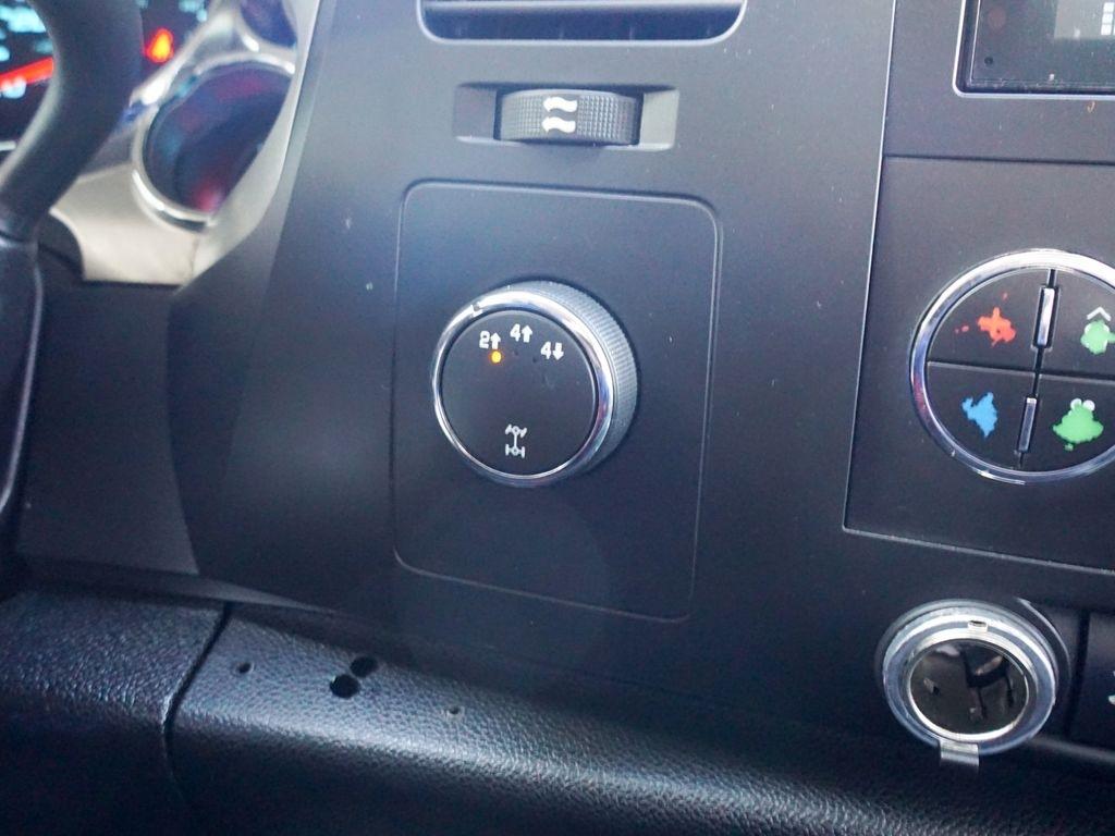 GMC Sierra 3500HD  2011