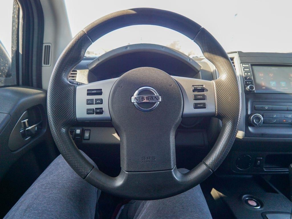 Nissan Frontier  2020