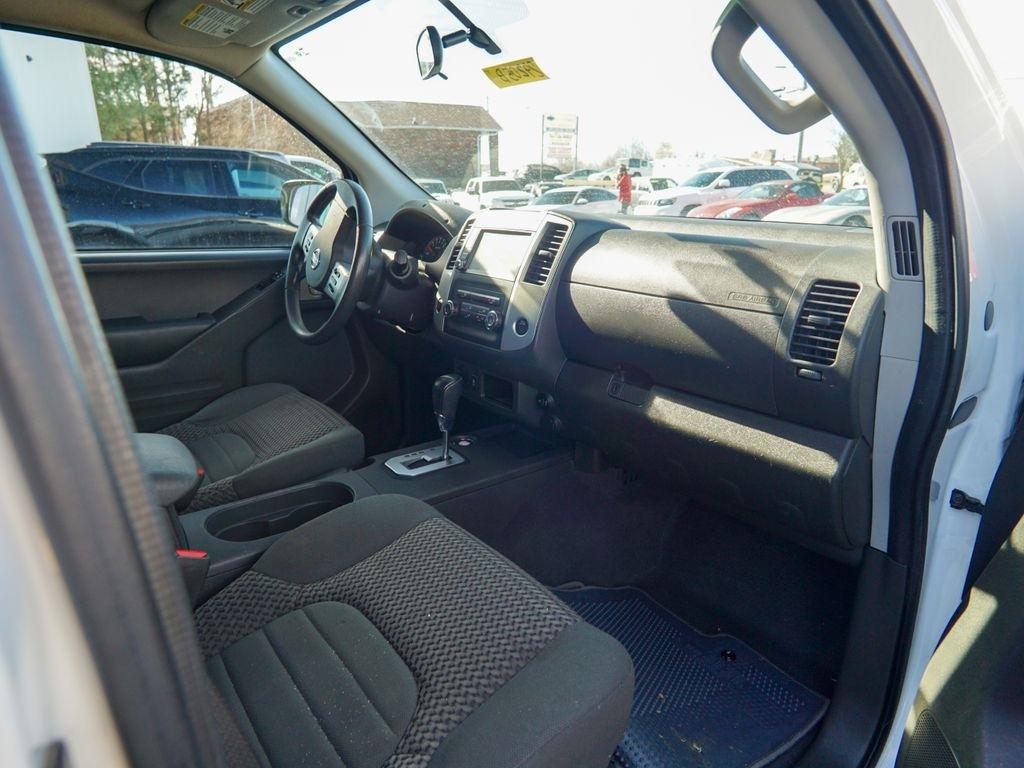 Nissan Frontier  2020