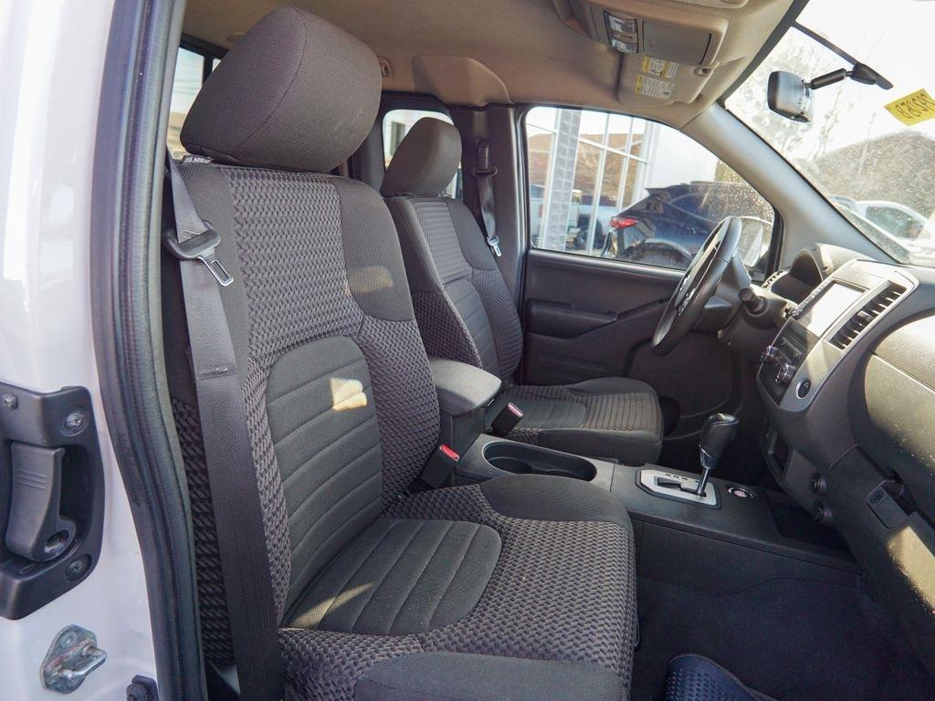 Nissan Frontier  2020