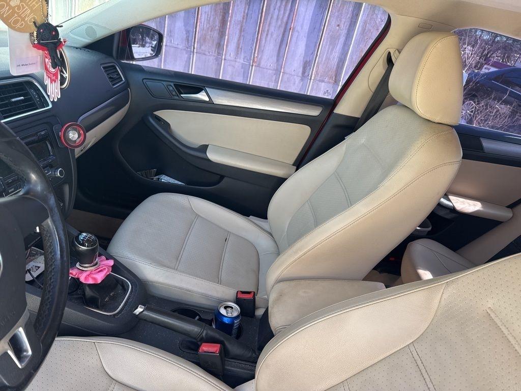 Volkswagen Jetta  2014