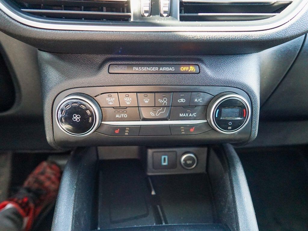 Ford Escape Hybrid  2020