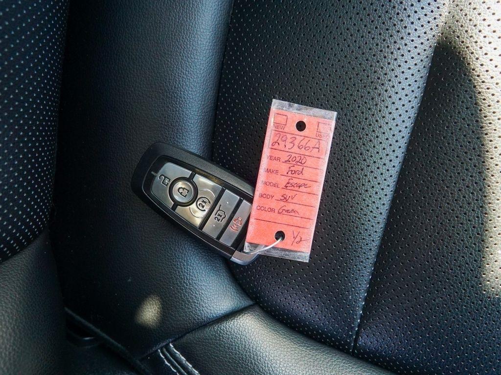 Ford Escape Hybrid  2020