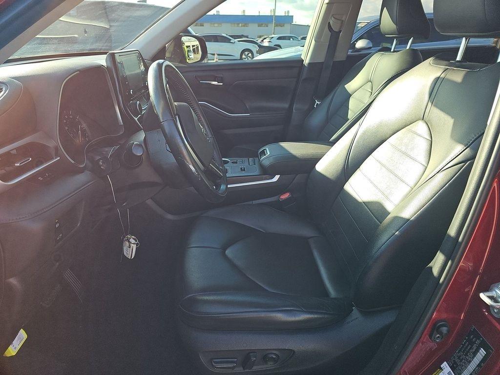 Toyota Highlander  2020