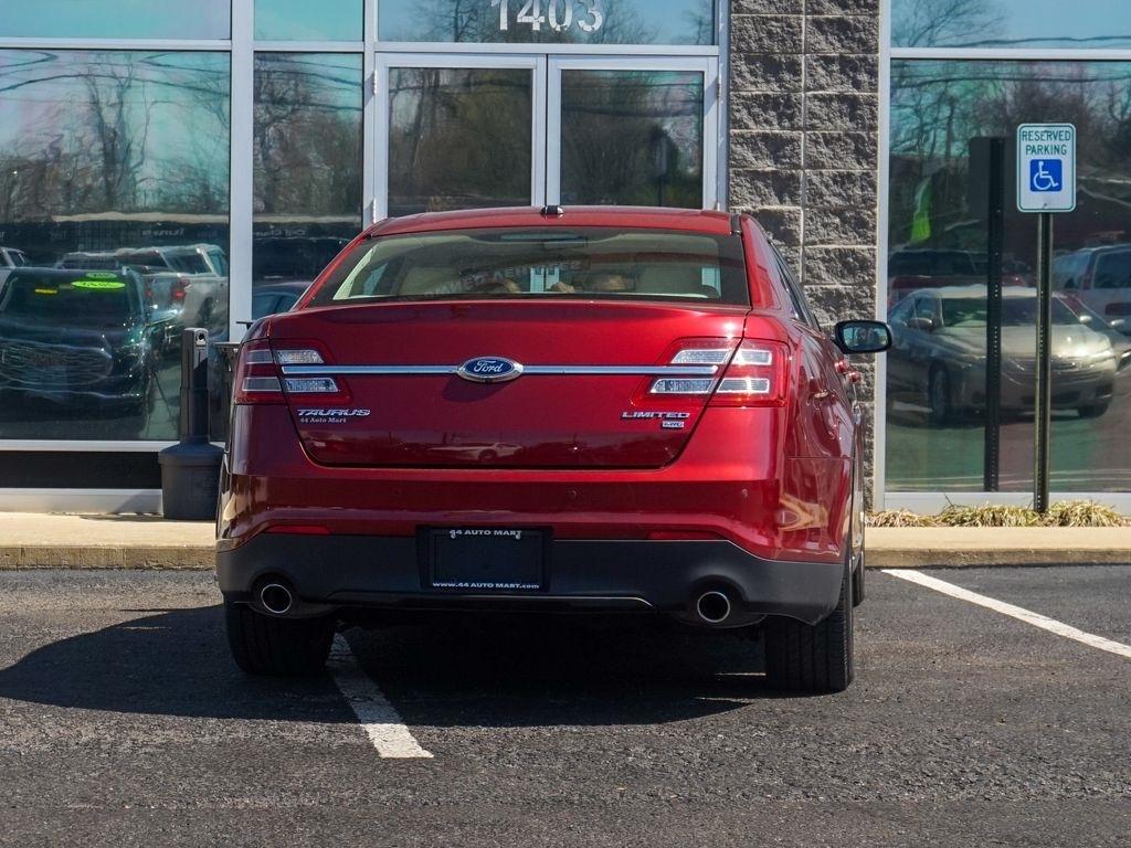 Ford Taurus  2018