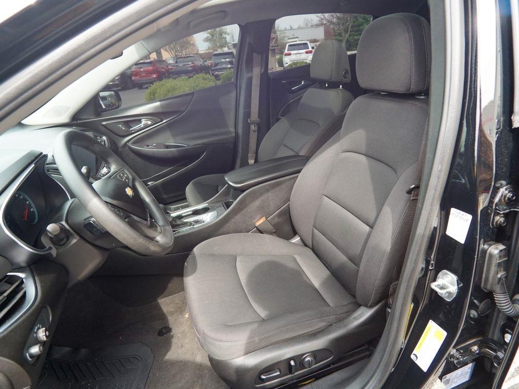 Chevrolet Malibu  2021