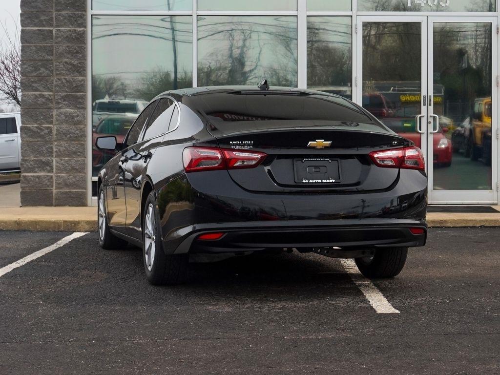 Chevrolet Malibu  2021