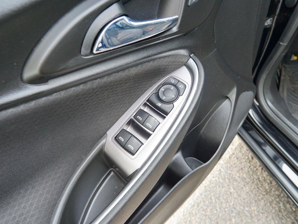 Chevrolet Malibu  2021