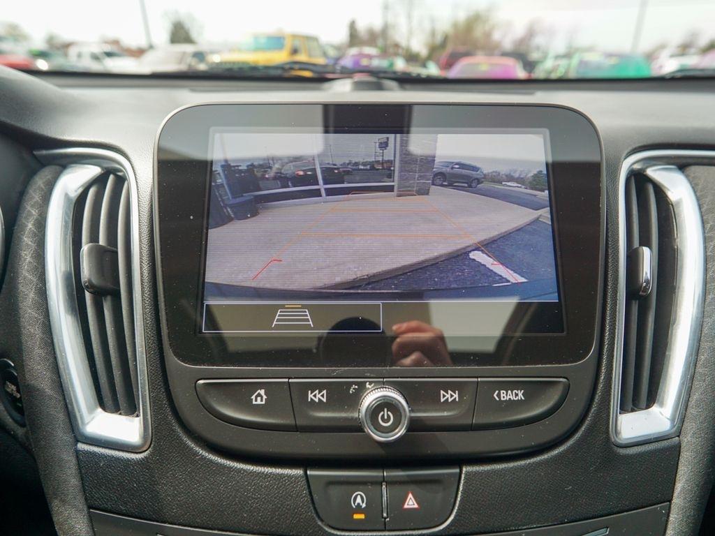 Chevrolet Malibu  2021