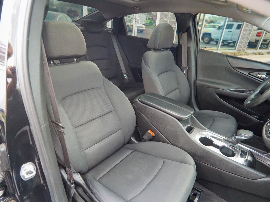 Chevrolet Malibu  2021