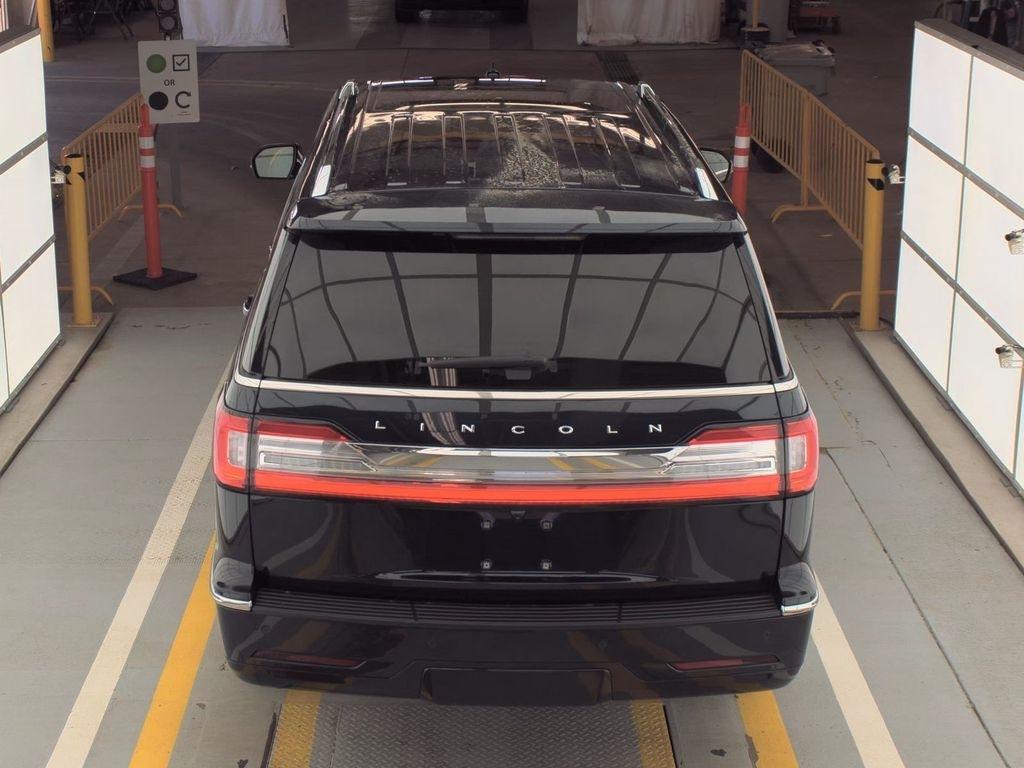 Lincoln Navigator  2021