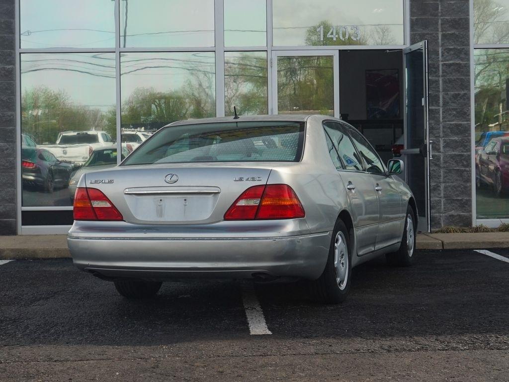 Lexus LS 430  2002