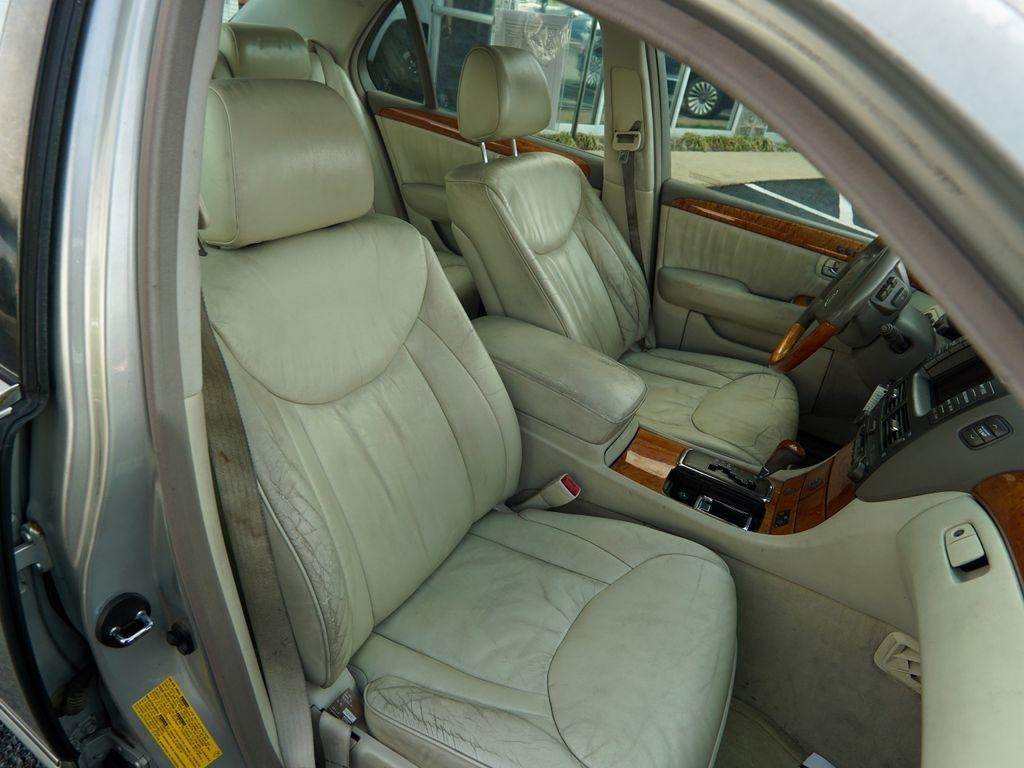 Lexus LS 430  2002