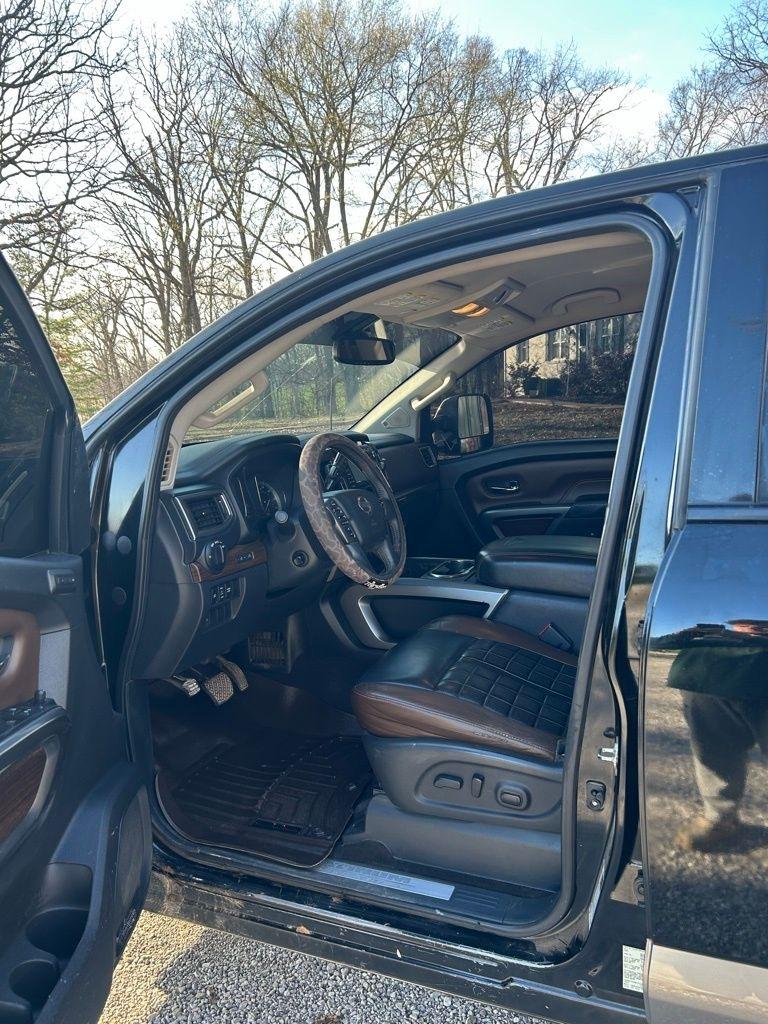 Nissan Titan XD  2017