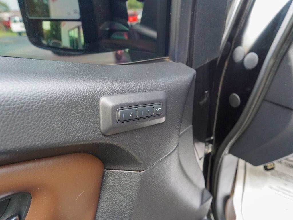 Nissan Titan XD  2017