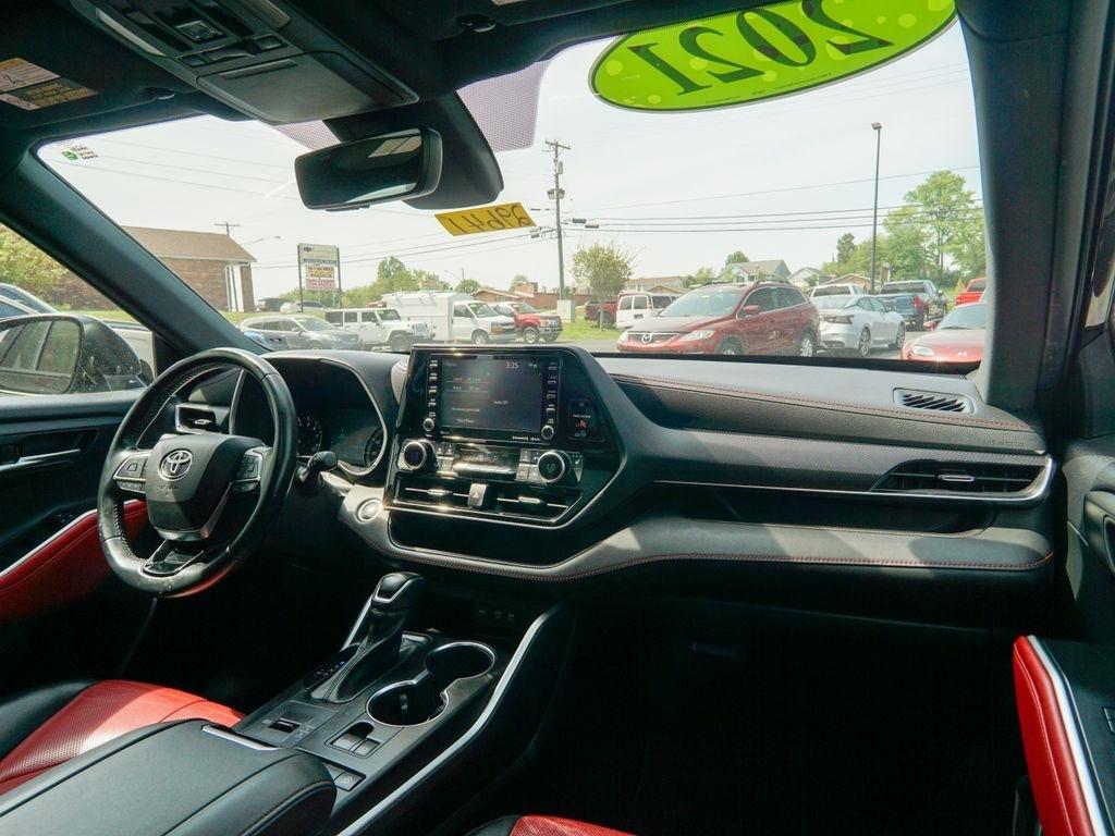 Toyota Highlander  2021