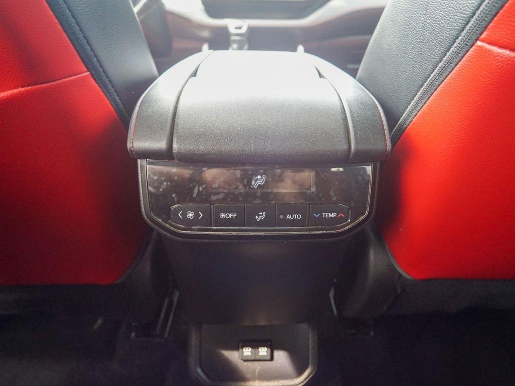 Toyota Highlander  2021