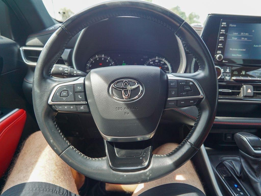 Toyota Highlander  2021