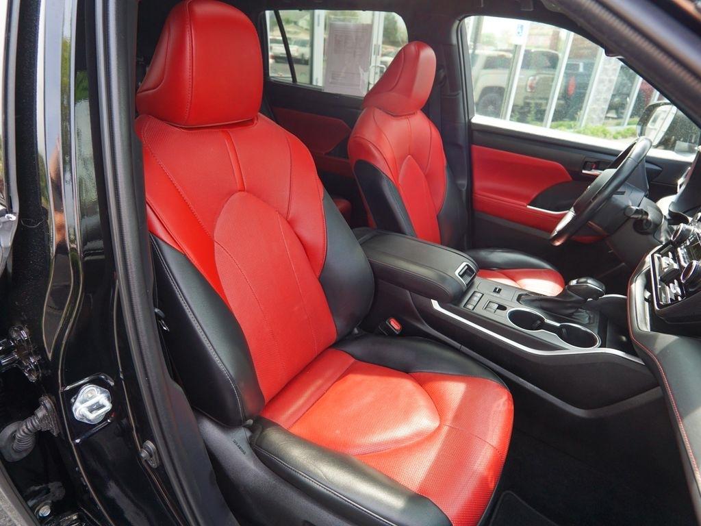 Toyota Highlander  2021