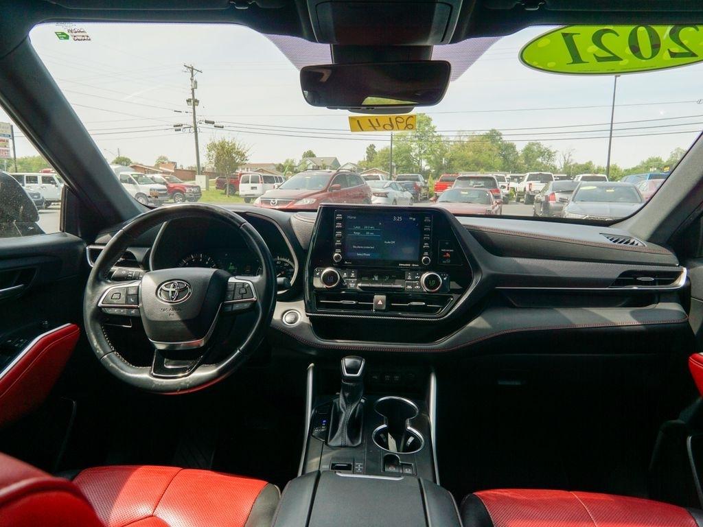 Toyota Highlander  2021