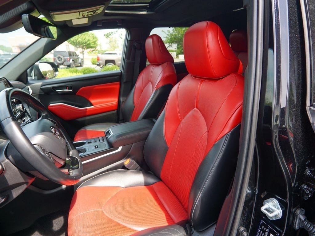 Toyota Highlander  2021