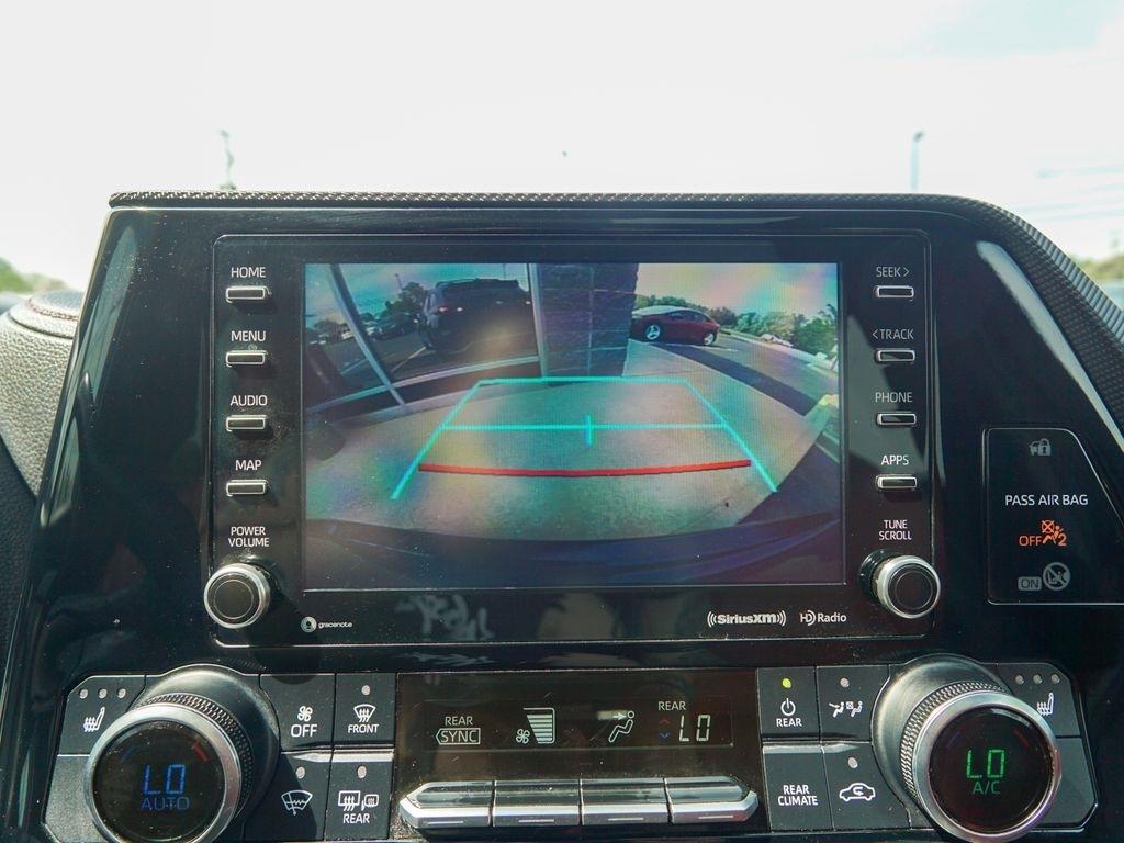 Toyota Highlander  2021