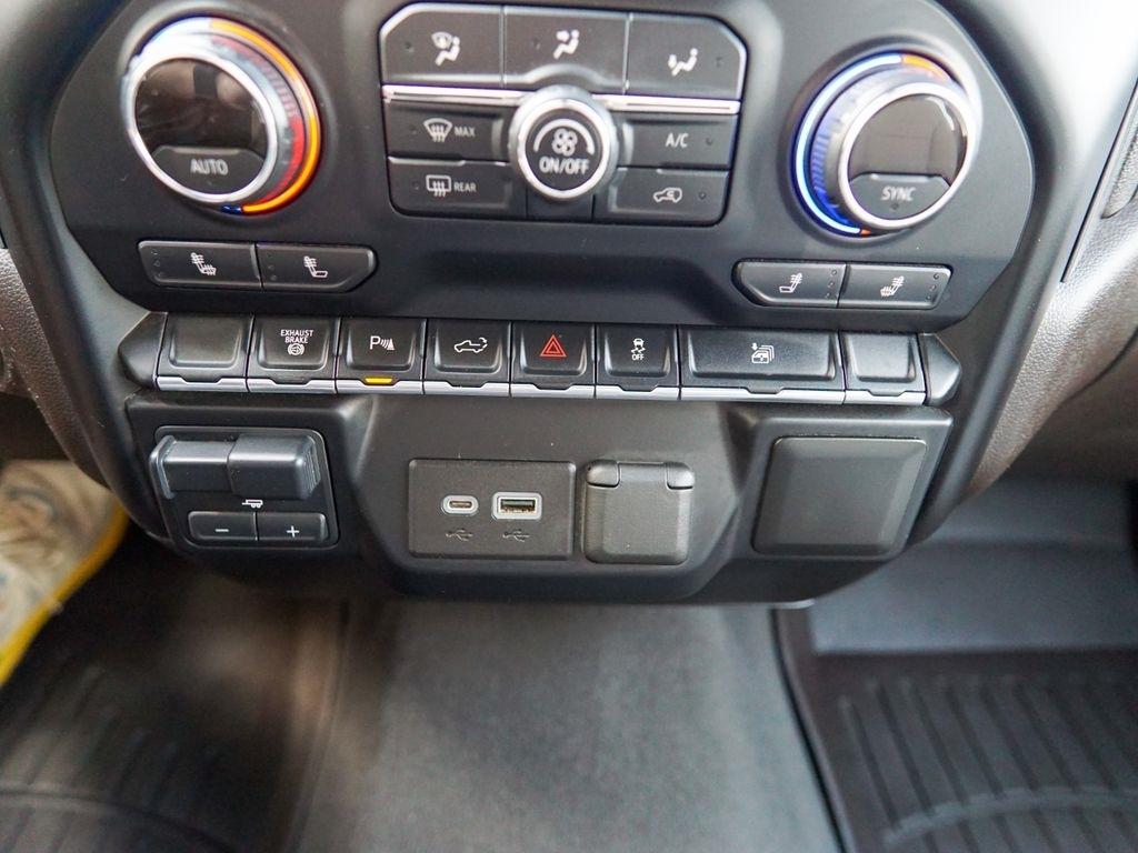 Chevrolet Silverado 2500HD  2021