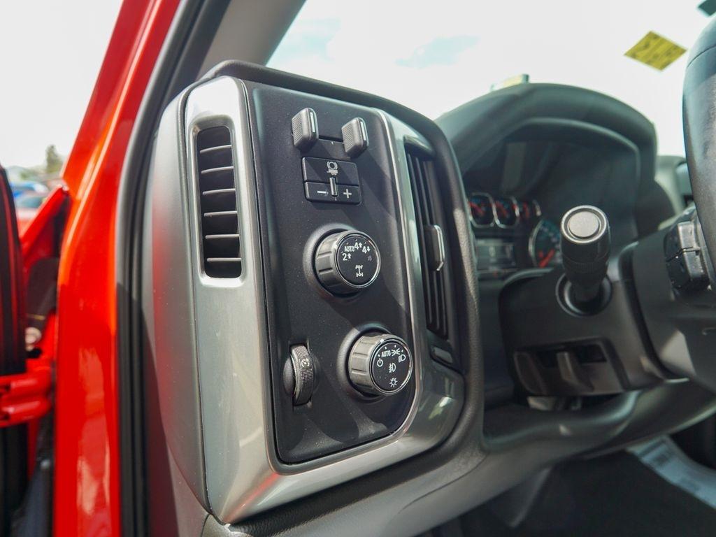 Chevrolet Silverado 1500  2018