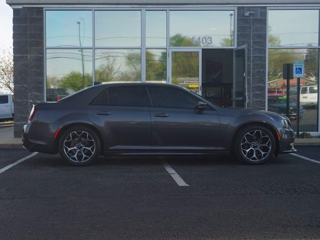 Chrysler 300  2018