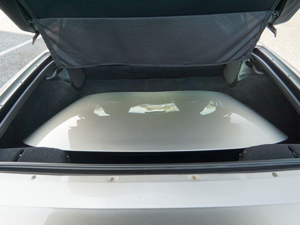 Chevrolet Corvette  2001