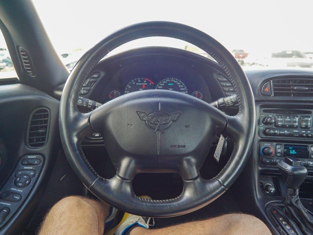 Chevrolet Corvette  2001