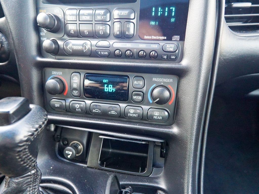 Chevrolet Corvette  2001