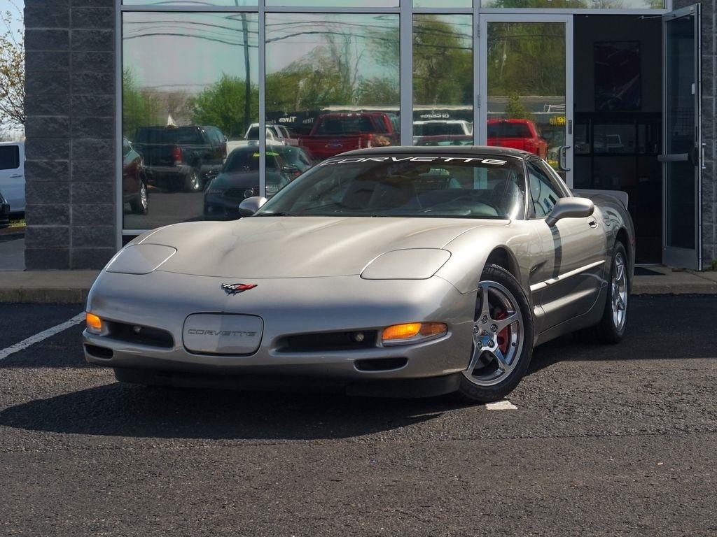 Chevrolet Corvette  2001