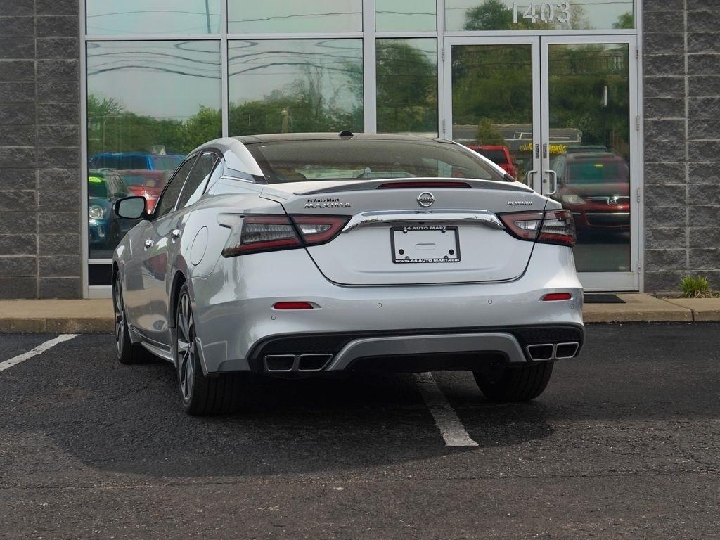 Nissan Maxima  2019