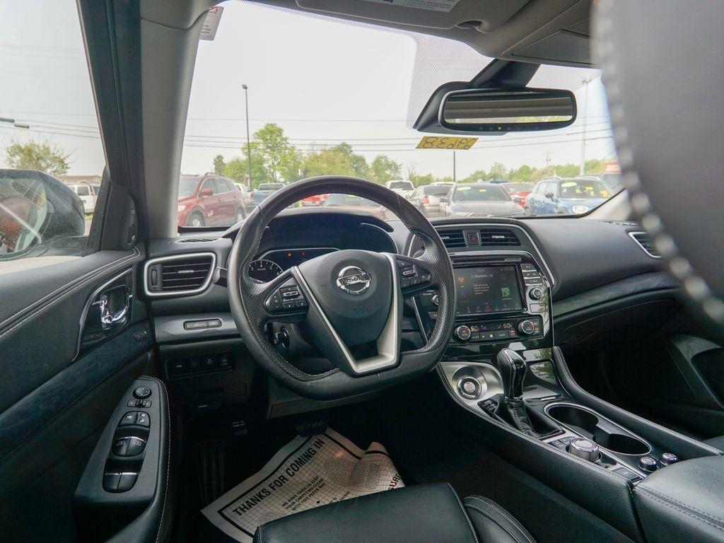 Nissan Maxima  2019