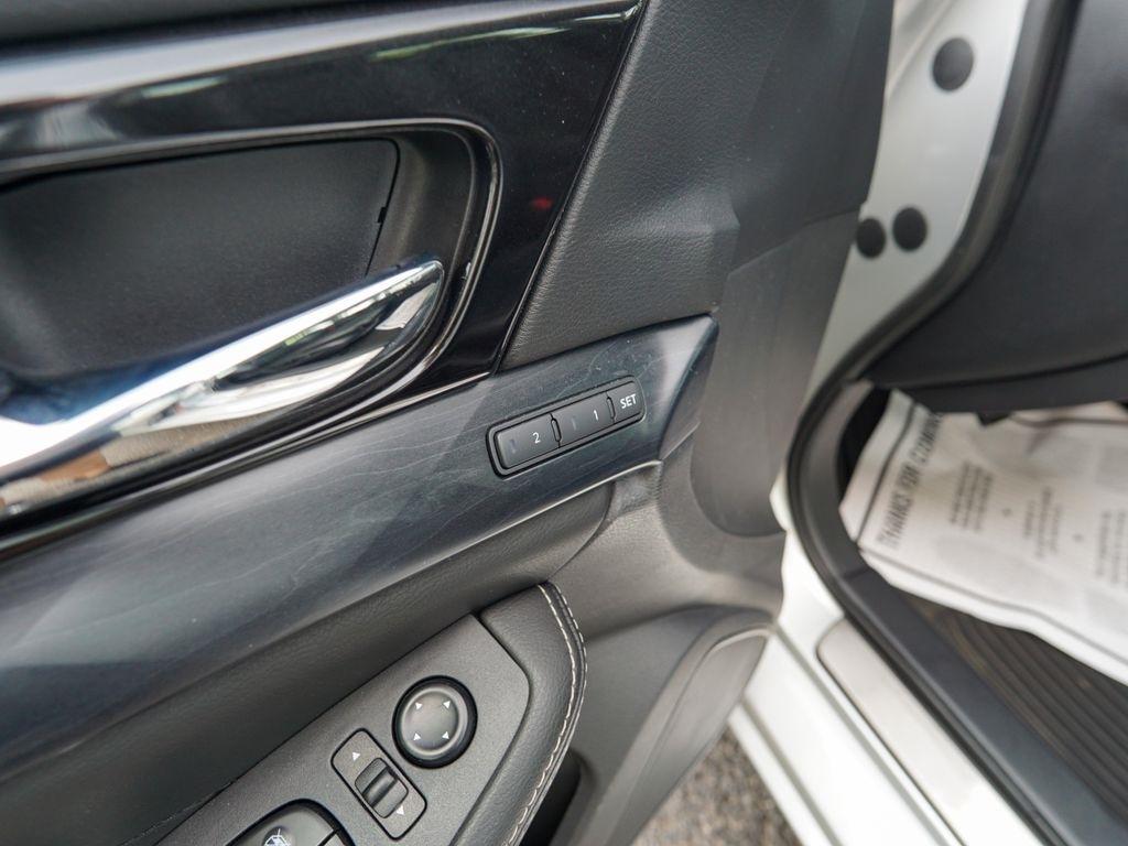 Nissan Maxima  2019