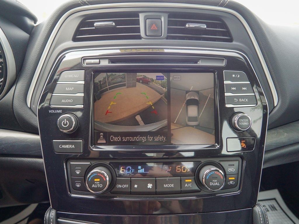 Nissan Maxima  2019