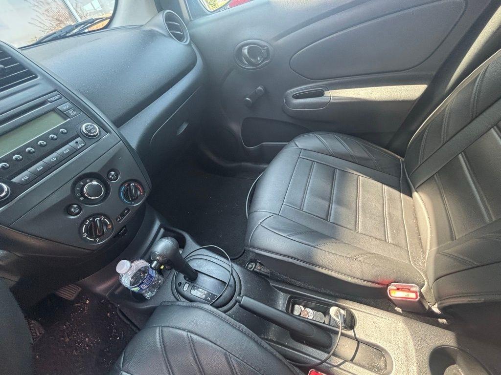 Nissan Versa  2016