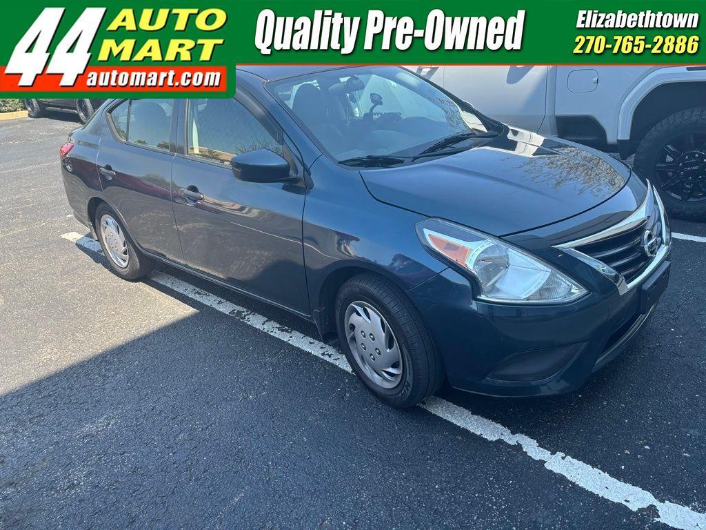 Nissan Versa  2016