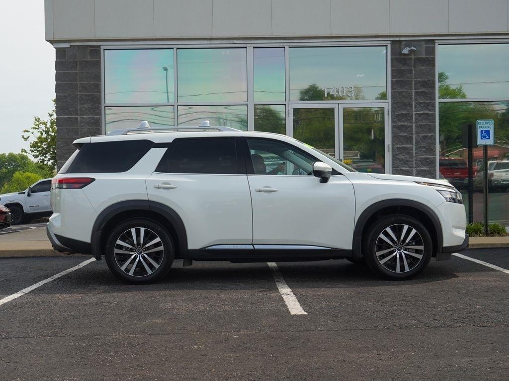 Nissan Pathfinder  2023