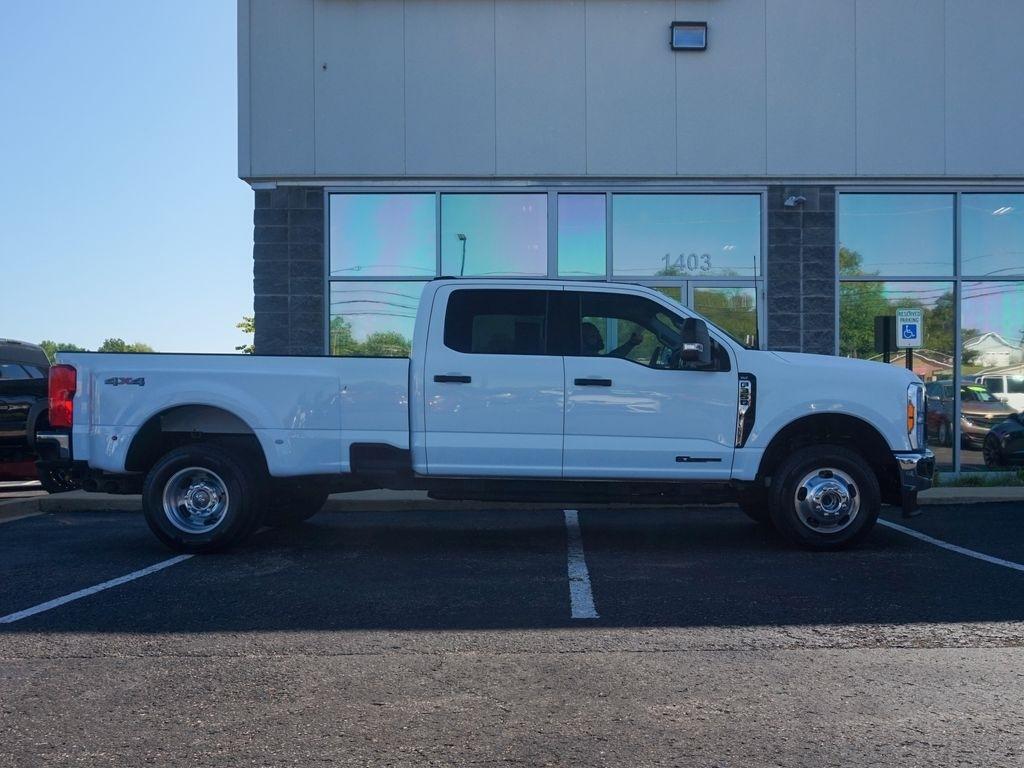 Ford F-350 SD  2023