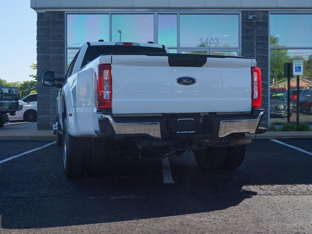 Ford F-350 SD  2023