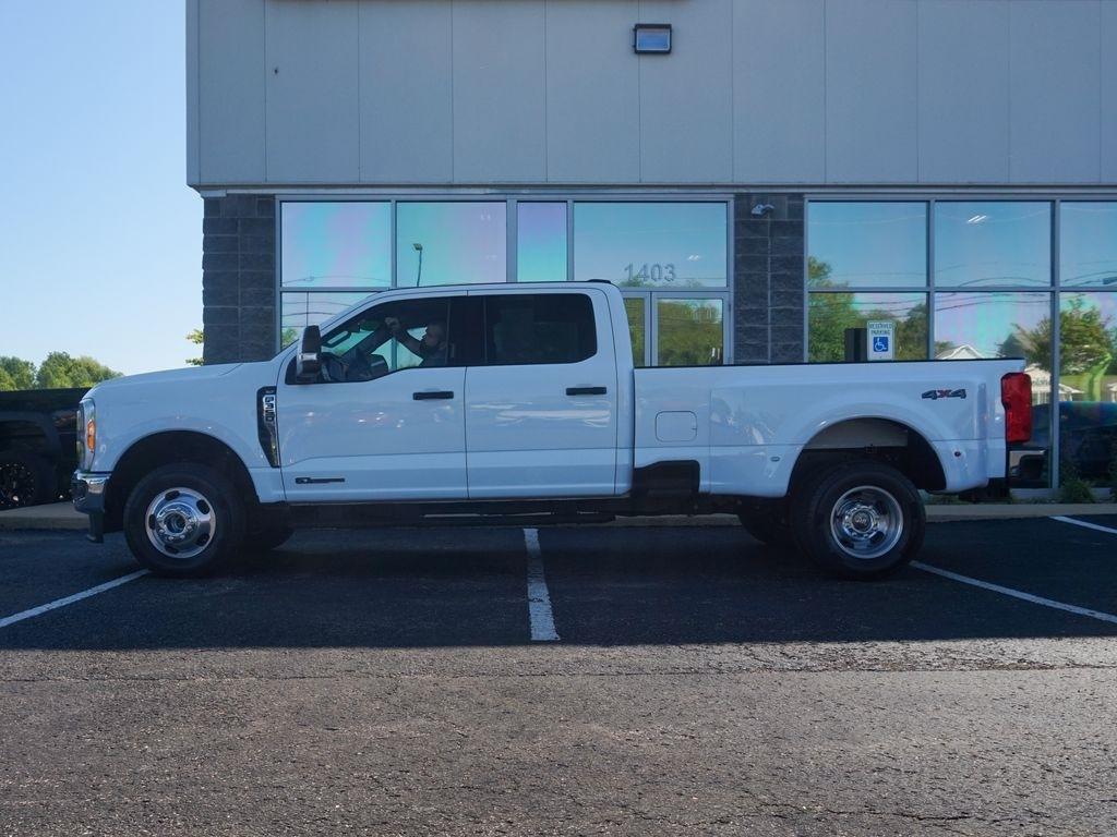 Ford F-350 SD  2023
